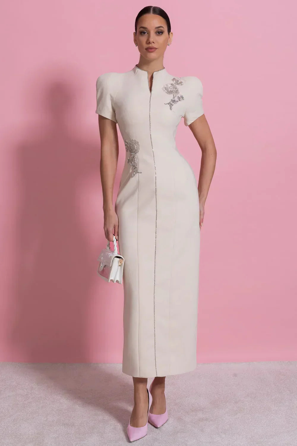 Natália | Vestido Midi em Alfaiataria Lápis com Pedraria Bordada à Mão