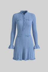 Yasmin | Vestido Curto Azul em Malha com Manga Sino e Pedraria