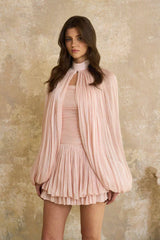 Giovana | Conjunto Vestido Curto e Capa Estruturada em Rosa Glossy