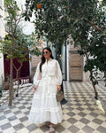 Valentina | Vestido Longo em Renda Artesanal com Aplicação de Pérolas