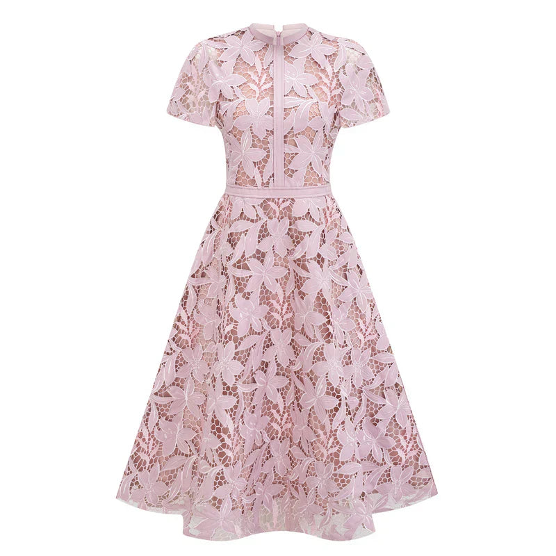 Pietra | Vestido Midi Rosa com Bordado Floral 3D e Renda Vazada
