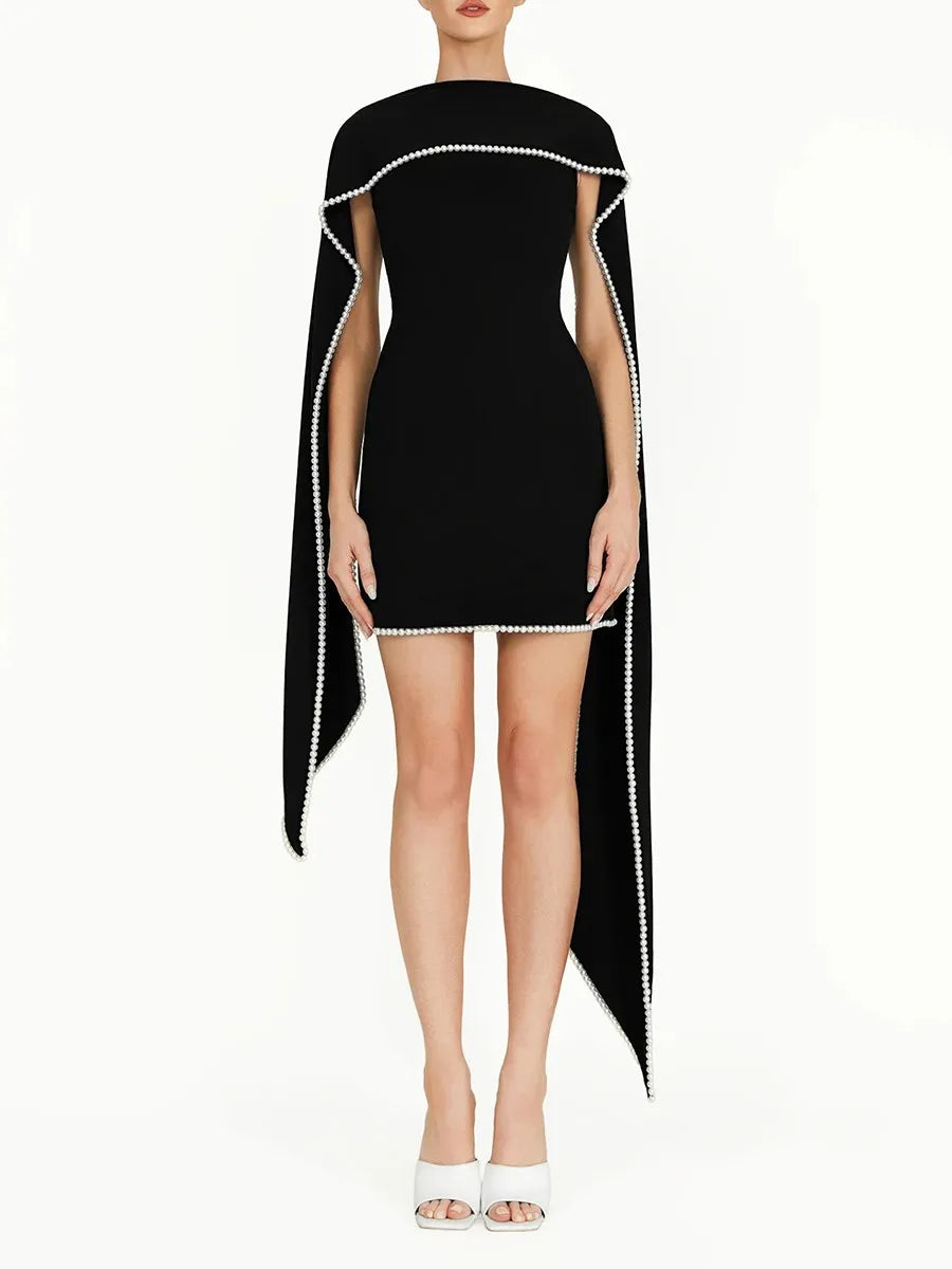 Ísis | Vestido Mini Assimétrico com Painéis Fluidos e Pérolas Bordadas