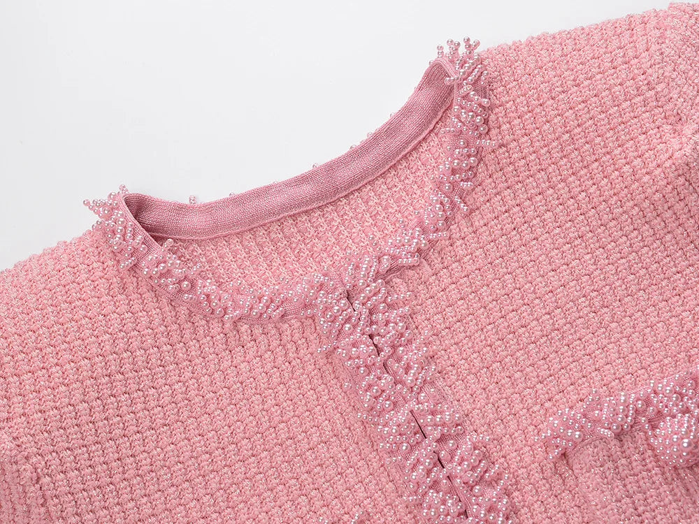 Valentina | Vestido Midi Rosa em Tricô com Babados e Bordado de Pérolas