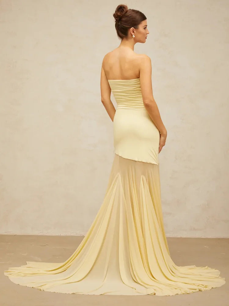 Baunilha | Vestido Maxi Amarelo com Corpete Estruturado e Saia Fluida