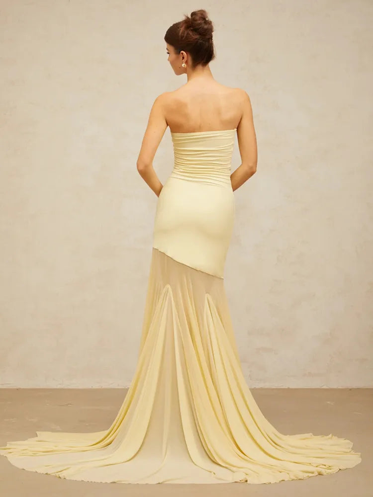 Baunilha | Vestido Maxi Amarelo com Corpete Estruturado e Saia Fluida