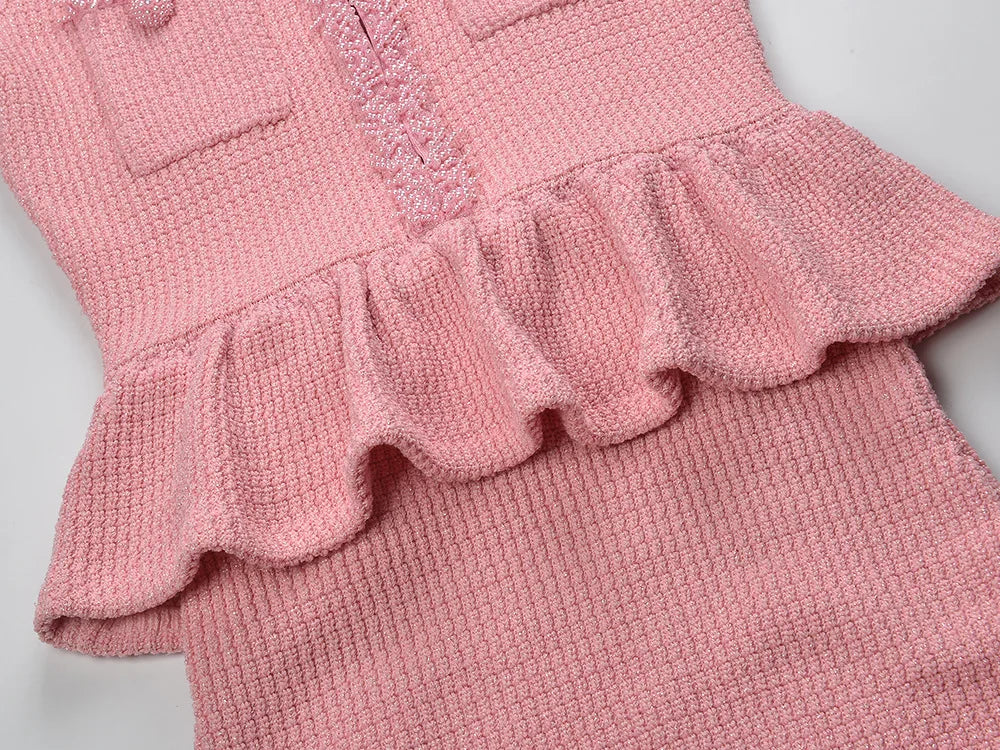 Valentina | Vestido Midi Rosa em Tricô com Babados e Bordado de Pérolas