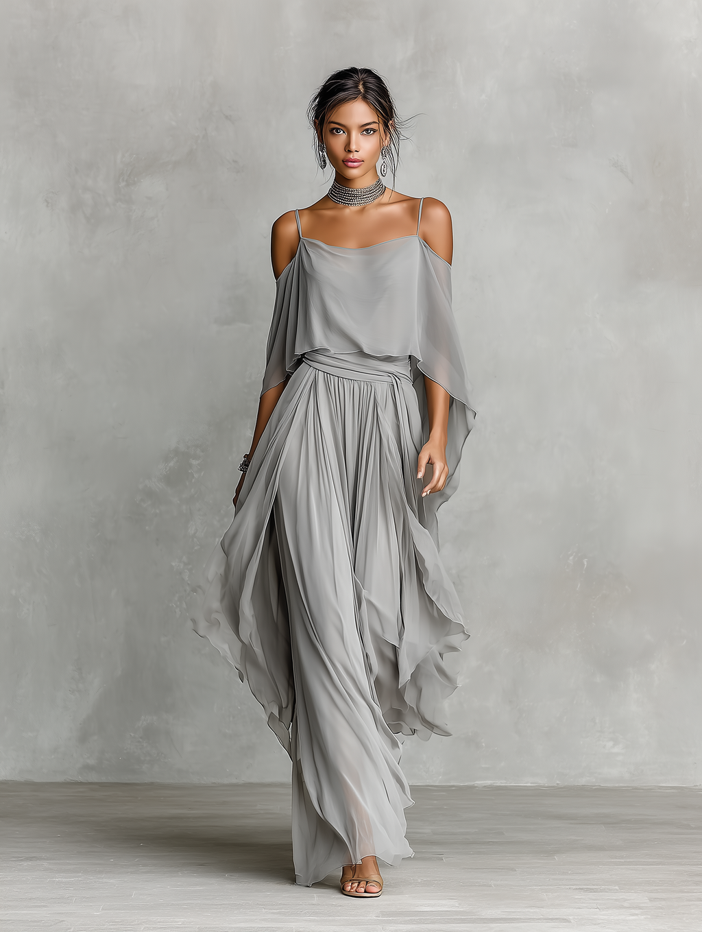 Sinara | Vestido Longo Cinza com Off-Shoulder e Drapeado Fluido
