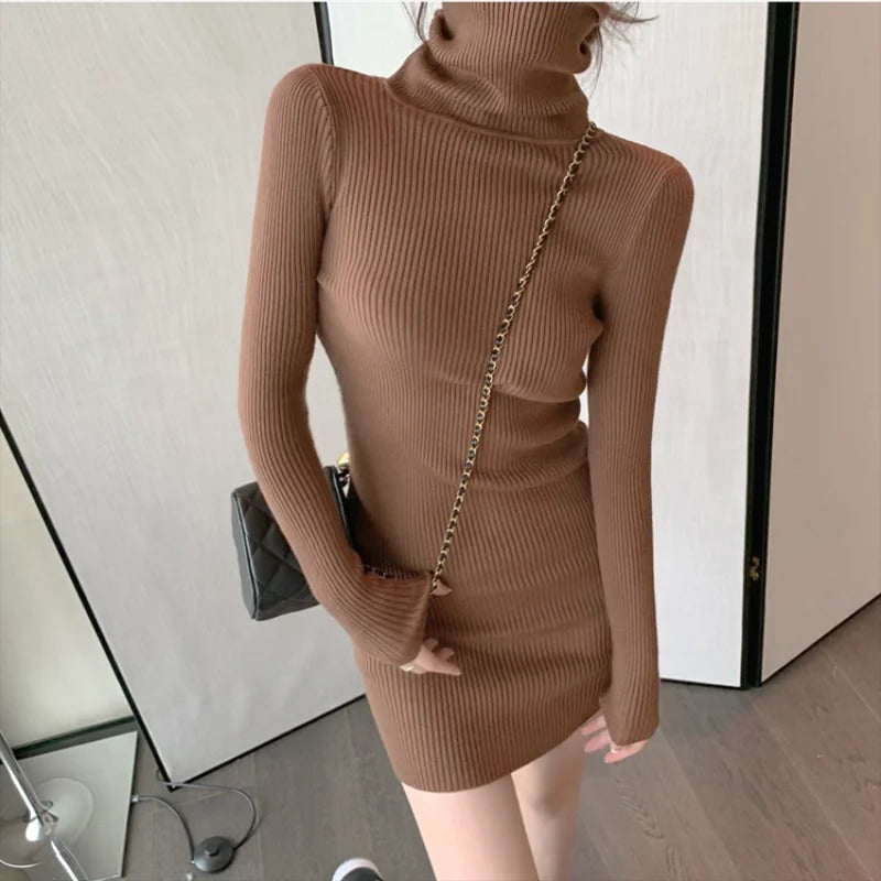 VESTIDO GOLA ALTA CANELADO DE MANGA LONGA
