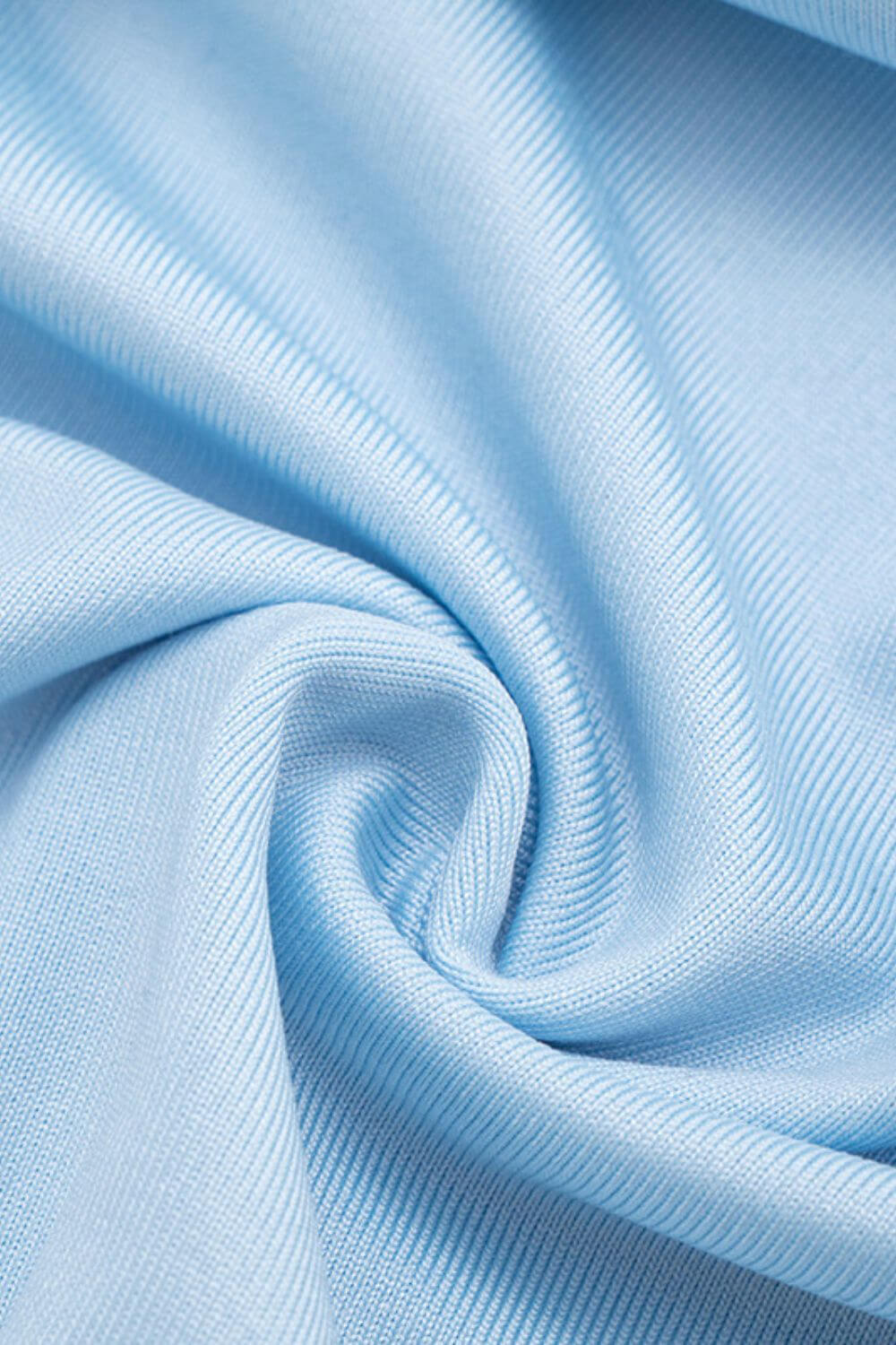 Olise | Vestido Curto em Azul Claro com Nó Frontal e Decote V