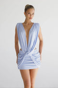 Olise | Vestido Curto em Azul Claro com Nó Frontal e Decote V