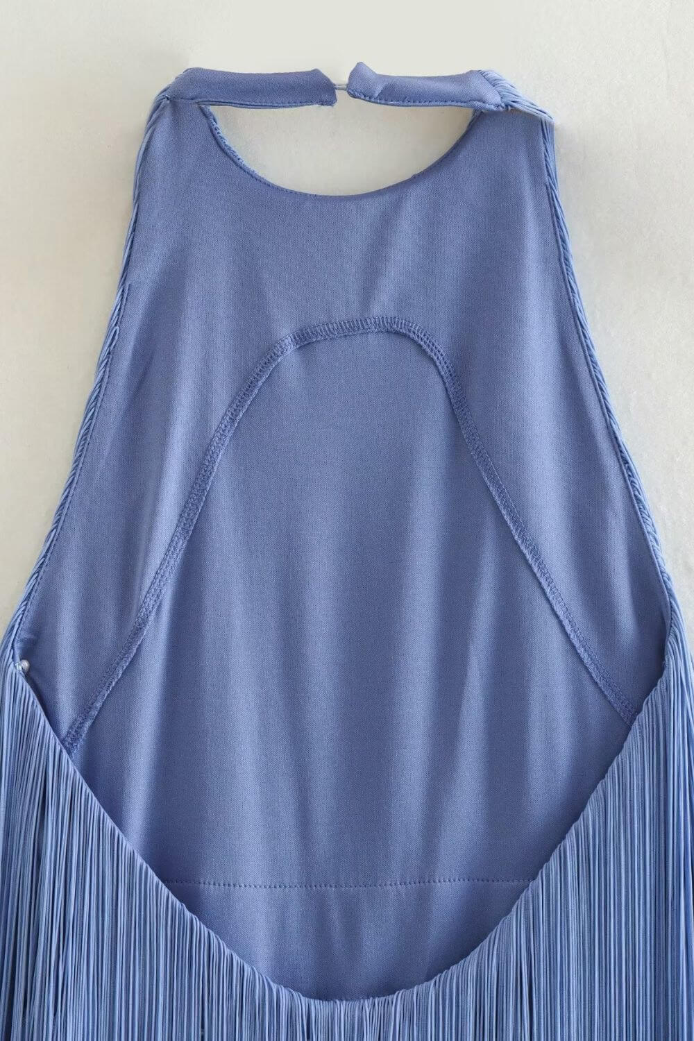 Penélope | Vestido Mini em Franjas Azul Ardósia com Decote Halter