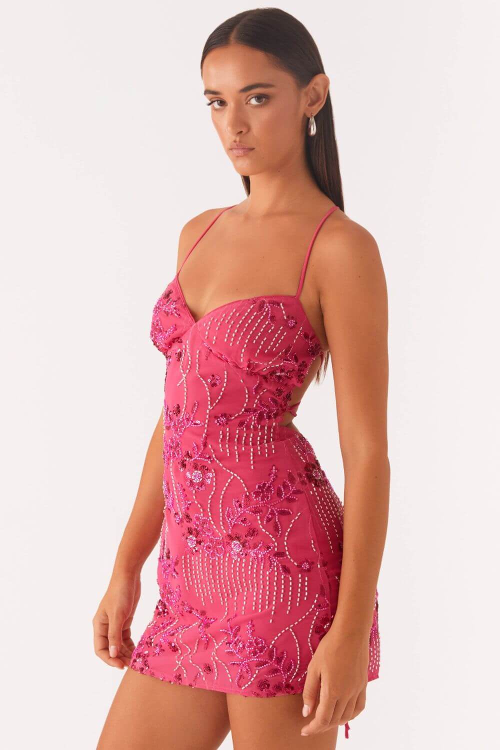 Valentina | Vestido Curto Verde Pistache Floral com Decote Coração