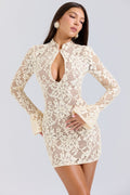 Sorelle | Vestido Curto em Renda Floral Off-White com Manga Longa e Recorte Frontal