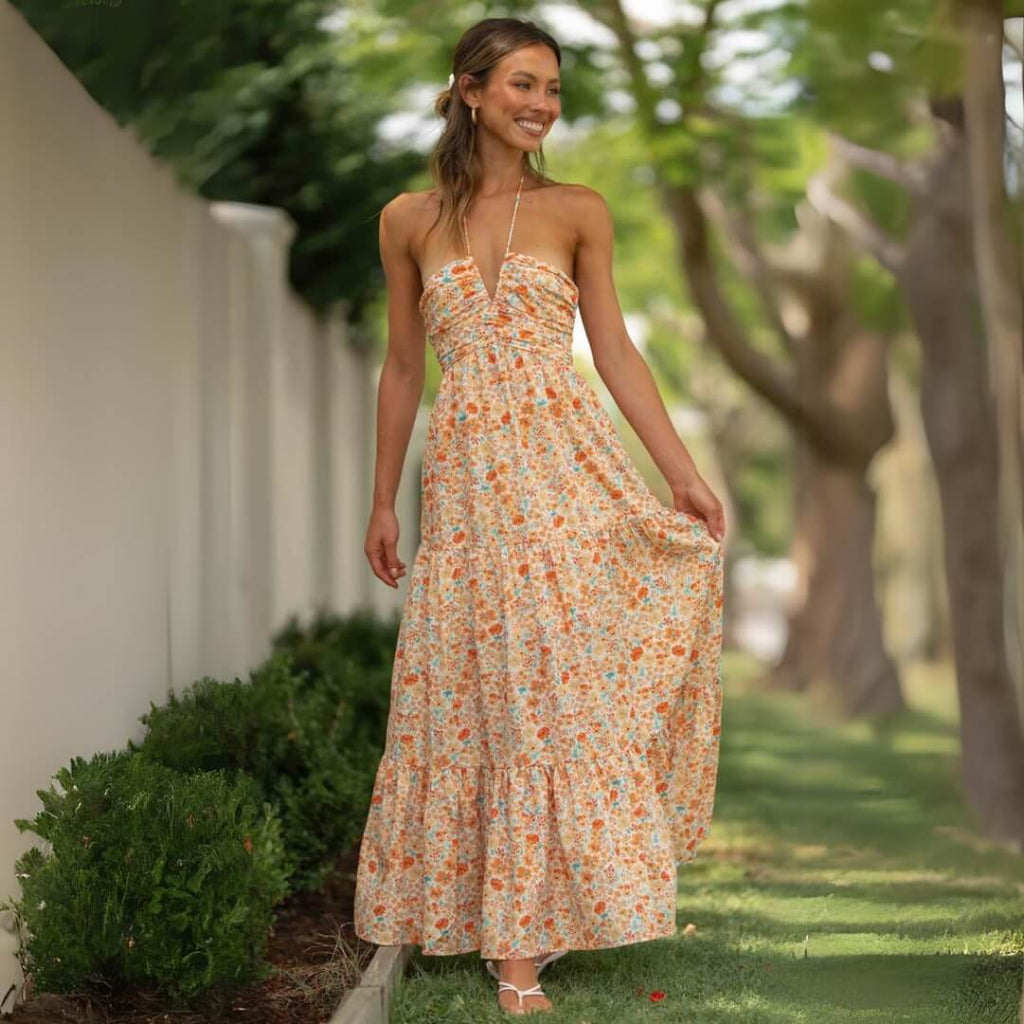 Melissa | Vestido Longo Floral Pêssego com Tule e Decote em V