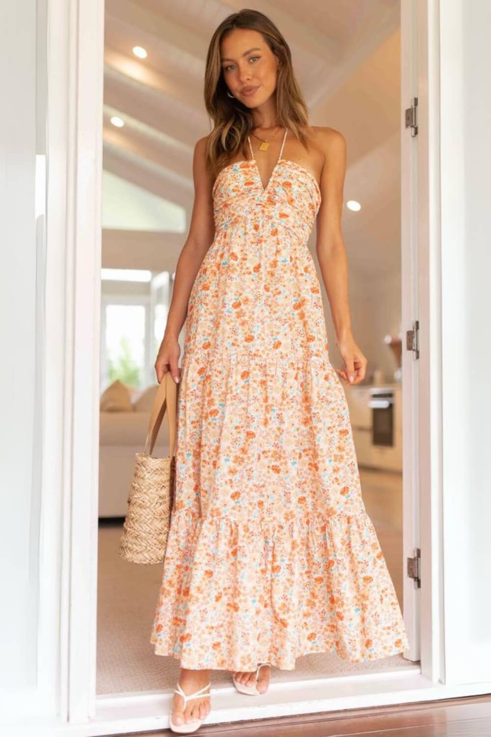Melissa | Vestido Longo Floral Pêssego com Tule e Decote em V
