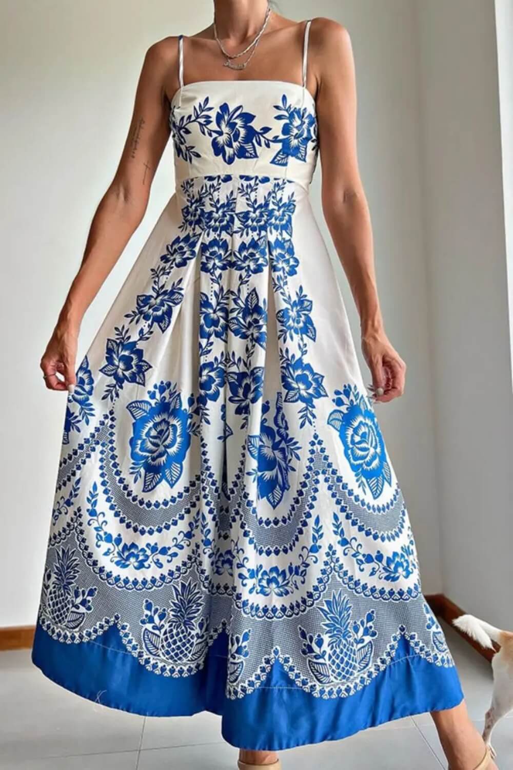 Lorena | Vestido Midi Azul Royal com Estampa Mandala
