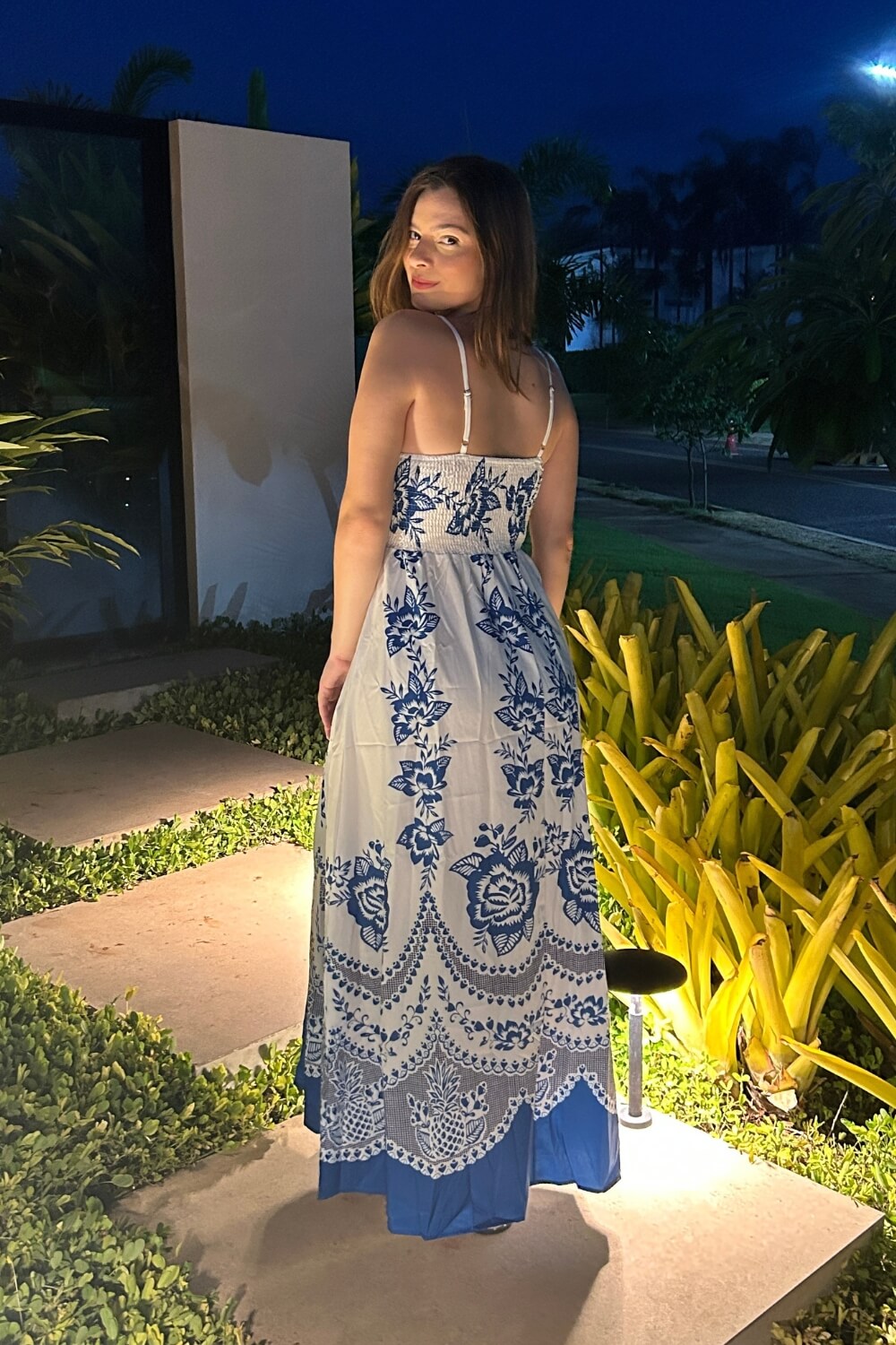 Lorena | Vestido Midi Azul Royal com Estampa Mandala