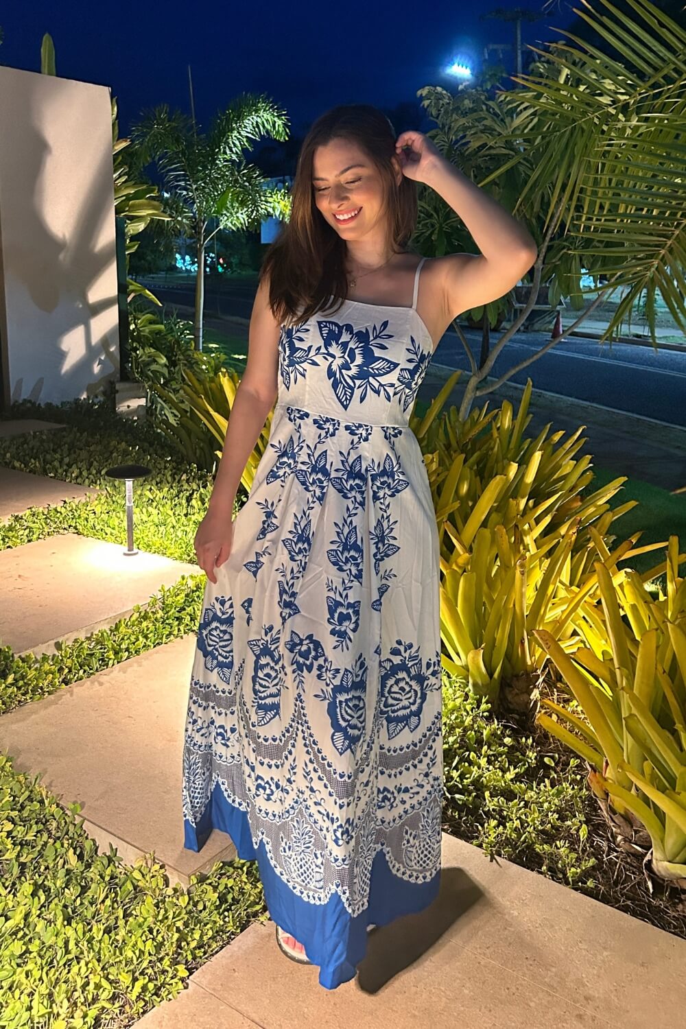 Lorena | Vestido Midi Azul Royal com Estampa Mandala