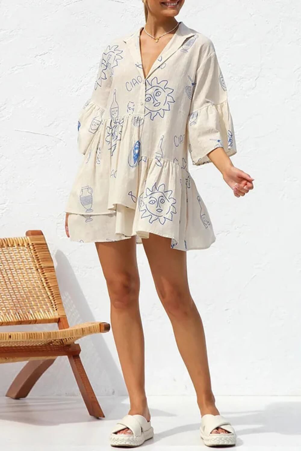 Giovana | Vestido Curto Branco com Bordado Artesanal e Manga Bufante